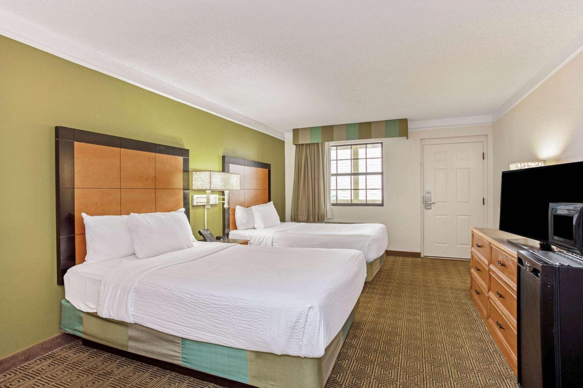 La Quinta Inn By Wyndham Orlando Airport West Bagian luar foto