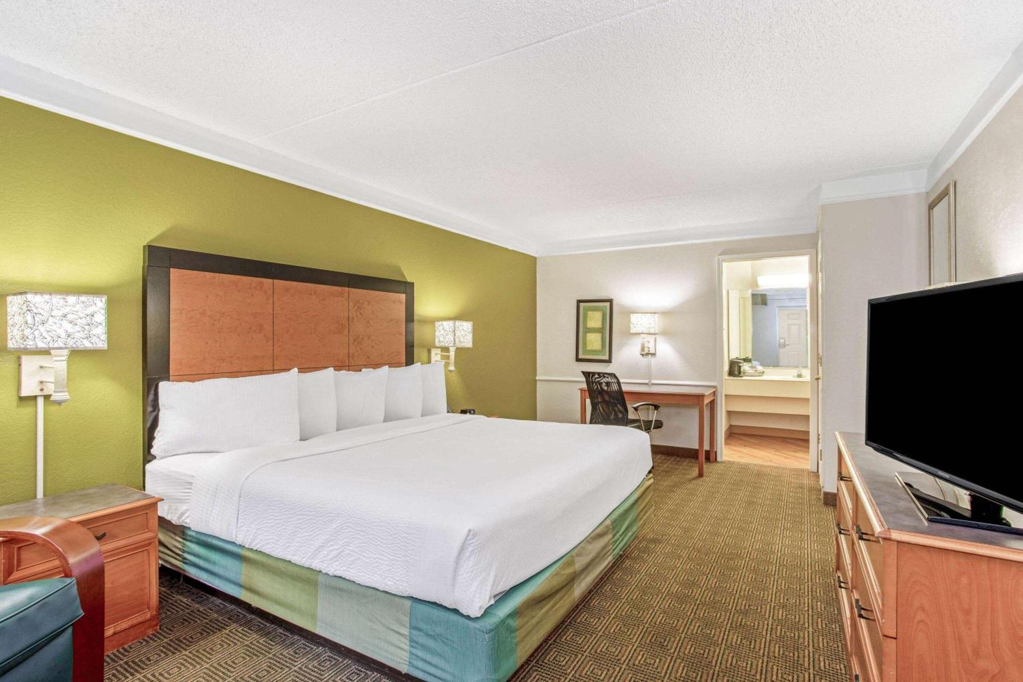 La Quinta Inn By Wyndham Orlando Airport West Bagian luar foto