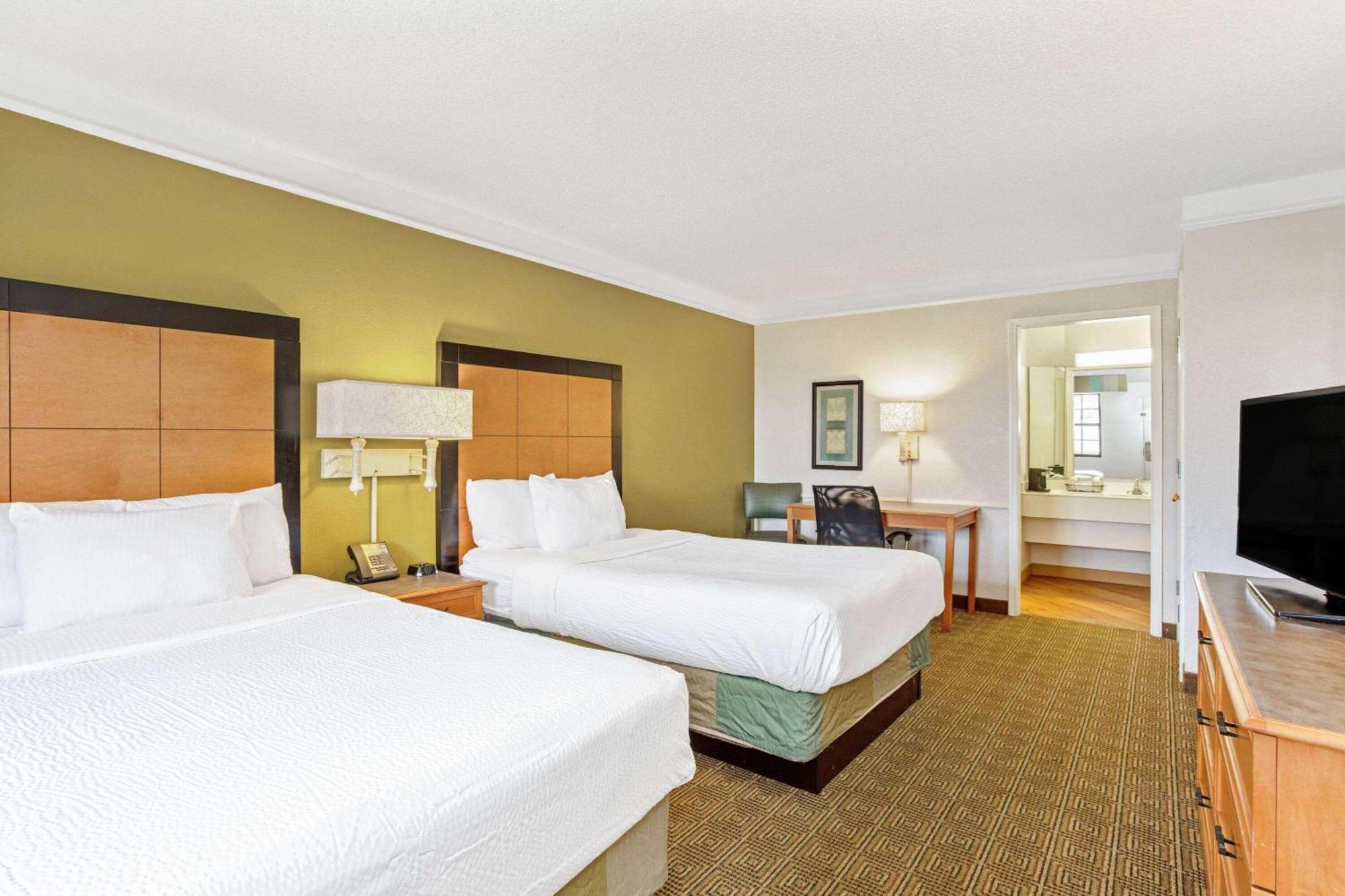 La Quinta Inn By Wyndham Orlando Airport West Bagian luar foto