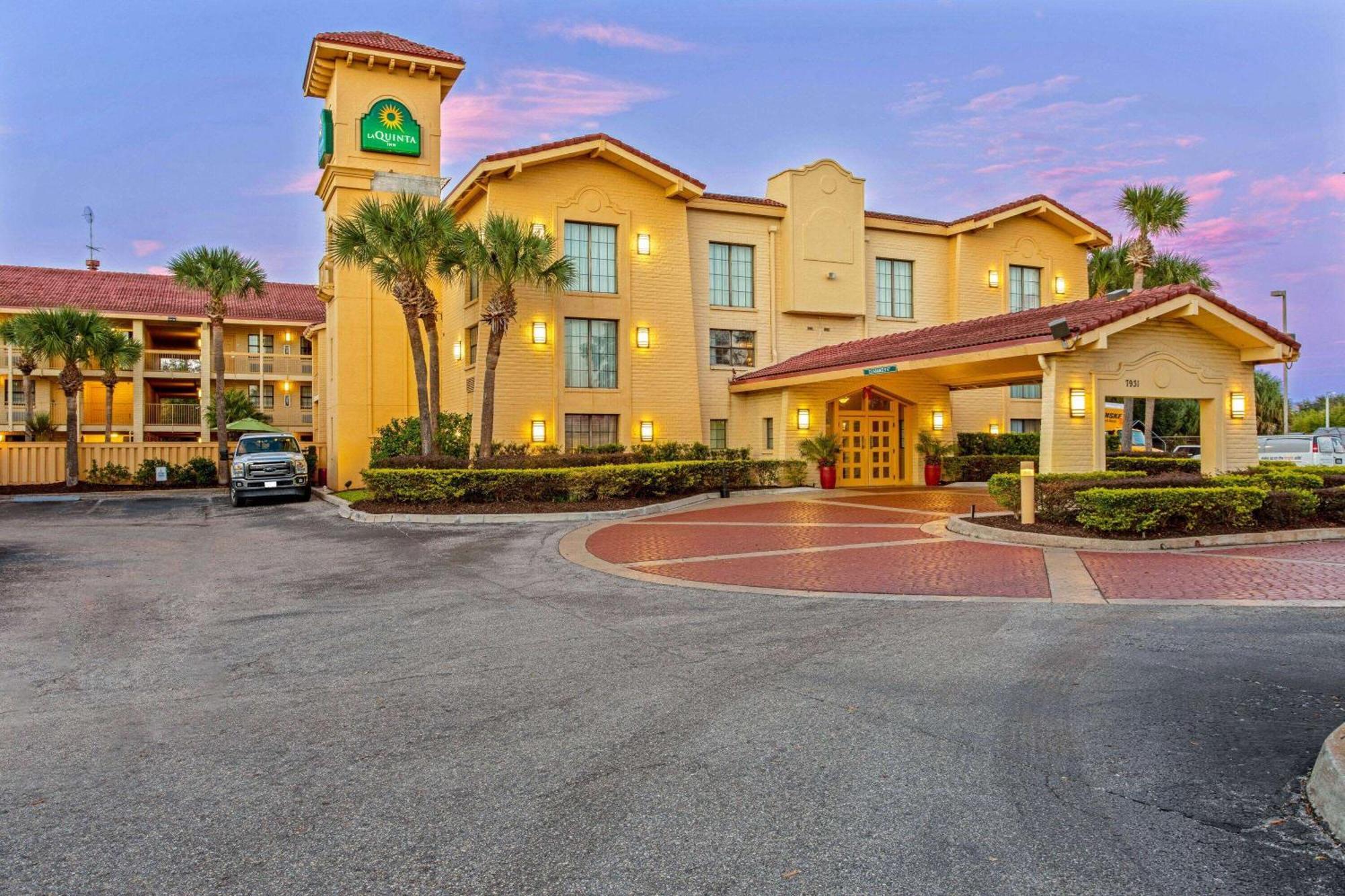 La Quinta Inn By Wyndham Orlando Airport West Bagian luar foto