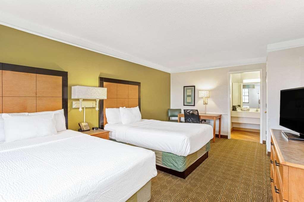La Quinta Inn By Wyndham Orlando Airport West Ruang foto